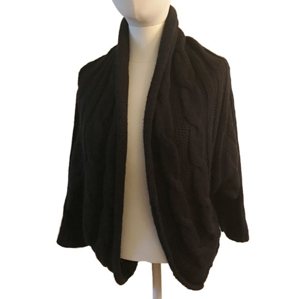 2 Knit Shrugs (2 Colors)